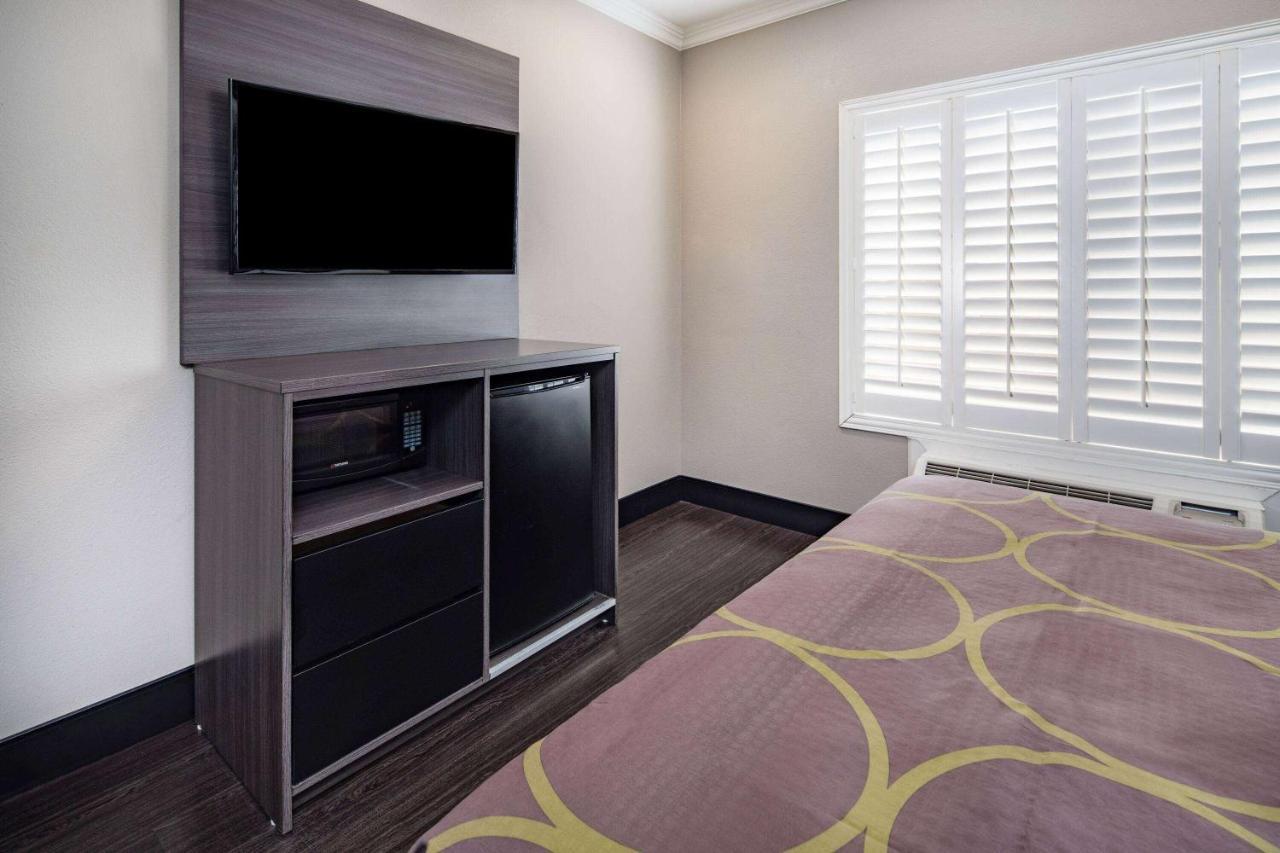 Super 8 By Wyndham North Hollywood Motel Los Angeles Luaran gambar